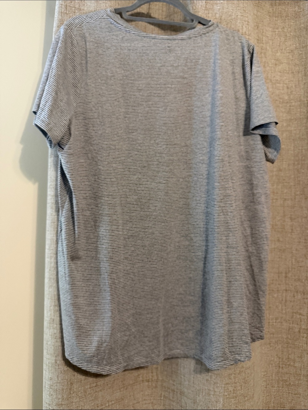 We Wander WeFlex Tulip Hem T-Shirt 2X - Picture 5 of 5